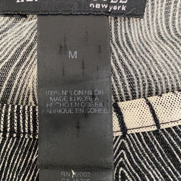 Kenneth Cole blouse - Picture 6 of 6